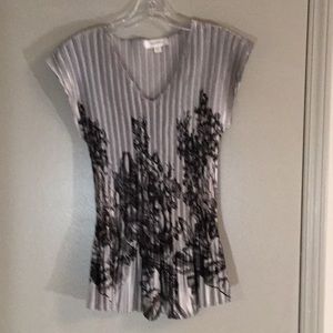 Dress Barn Lady’s top; elegant and chic; Medium.